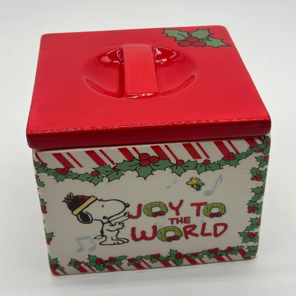 Peanuts Santa Snoopy Christmas Ceramic Box Holiday Tabletop Gibson With Lid - Picture 3 of 7